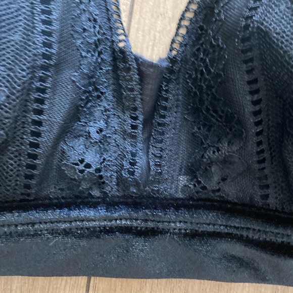 Size XXL Lace bra - Picture 9 of 16